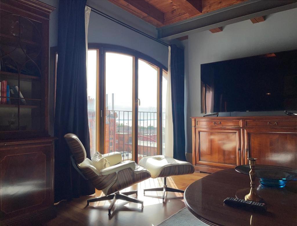 Apartamento The Penthouse And Rooftop-terrace At Molino Stucky *