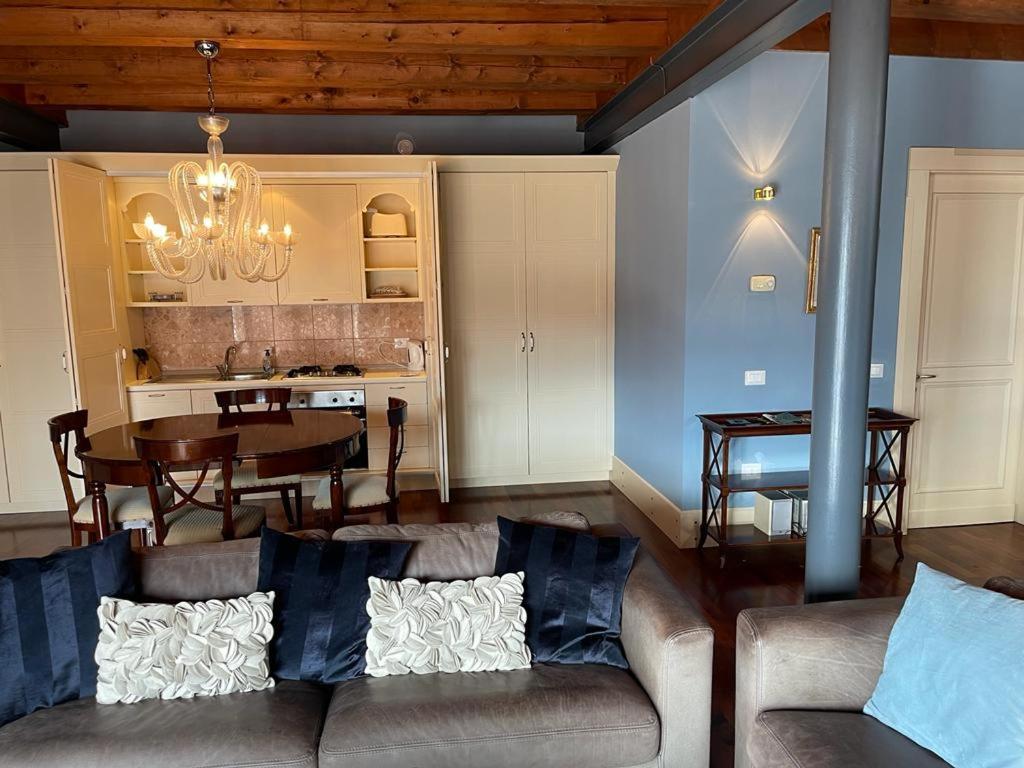 The Penthouse And Rooftop-terrace At Molino Stucky * Venecia