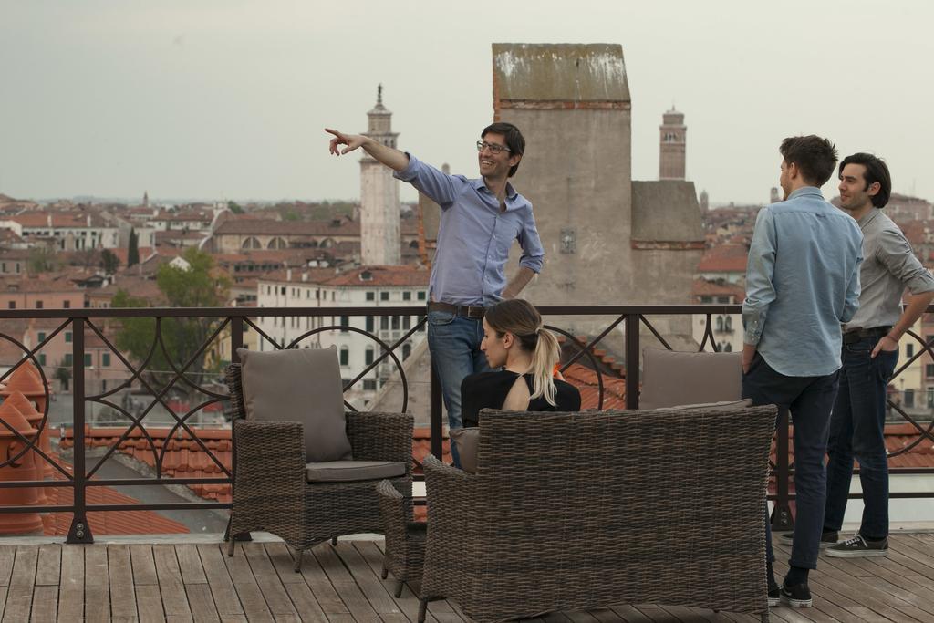 The Penthouse And Rooftop-terrace At Molino Stucky Apartamento *